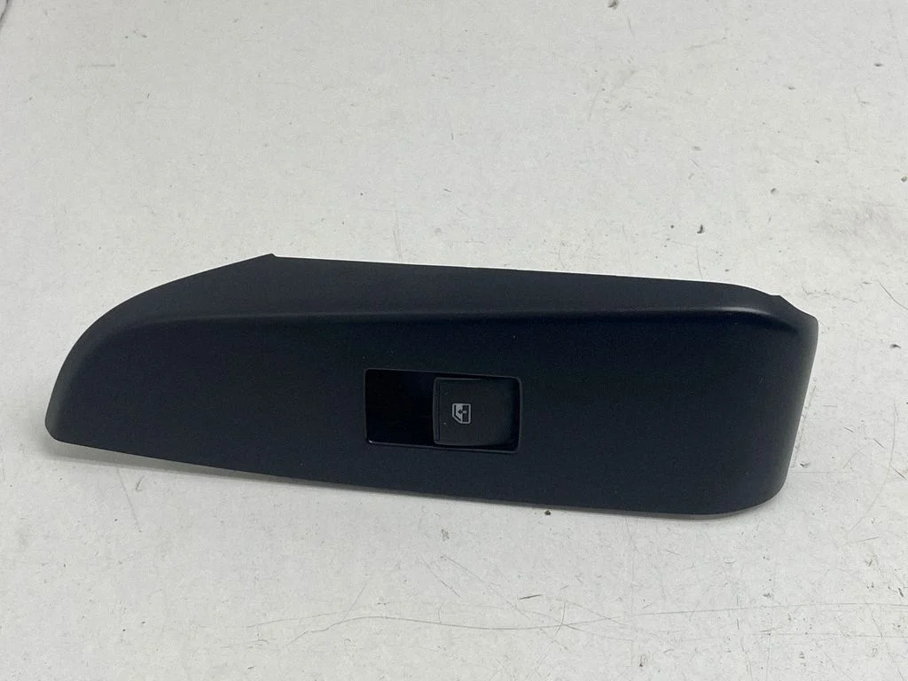 Electric window control switch 742720E050