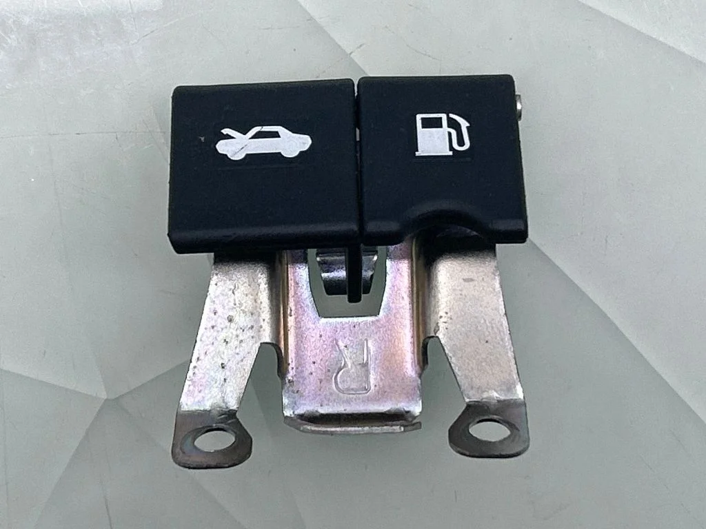 Fuel tank opening switch
