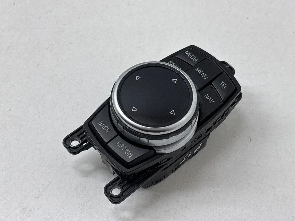 Multifunctional control switch/knob 65829350723