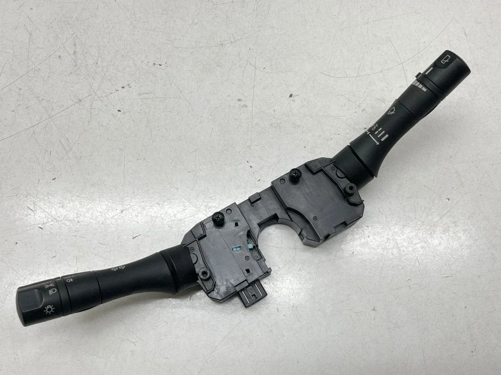 Multifunktsionaalne juhtlüliti / nupp 255601KK0B – Nissan Note (E12) (2014-2016)