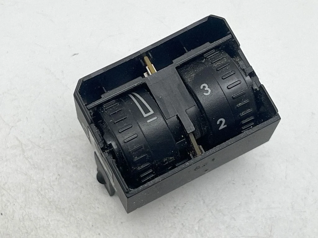 Headlight level height control switch 2K0941333B
