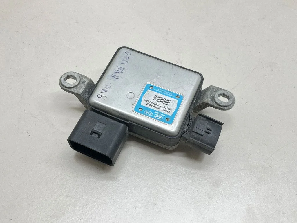 Coolant fan relay 25385E6000