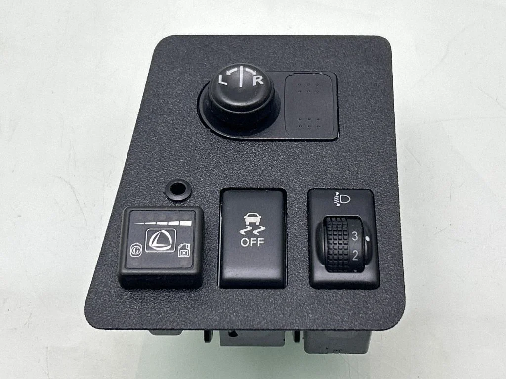 Wing mirror switch P10970A77000