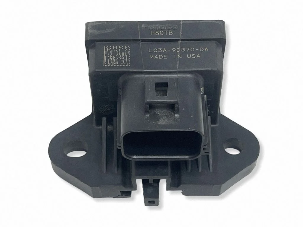 Fuel pump relay – Ford Escape (2001-)