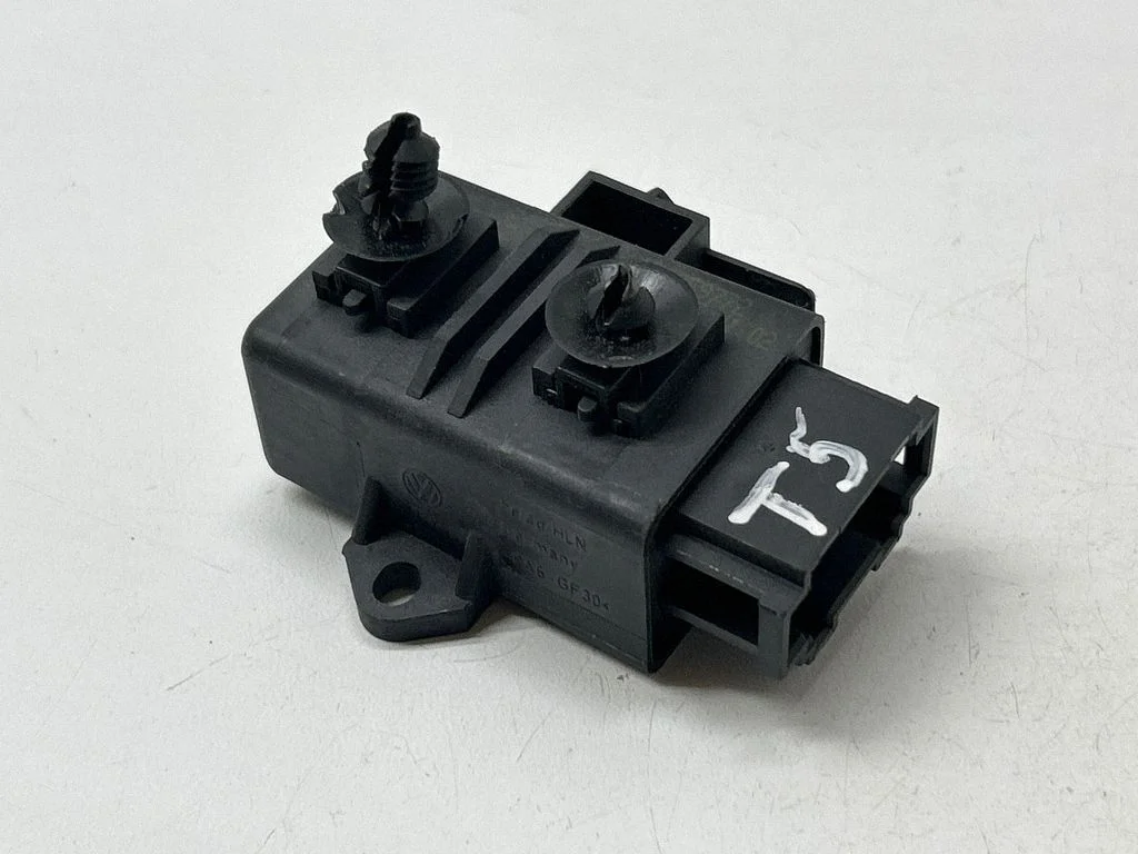 Other relay HK0959772