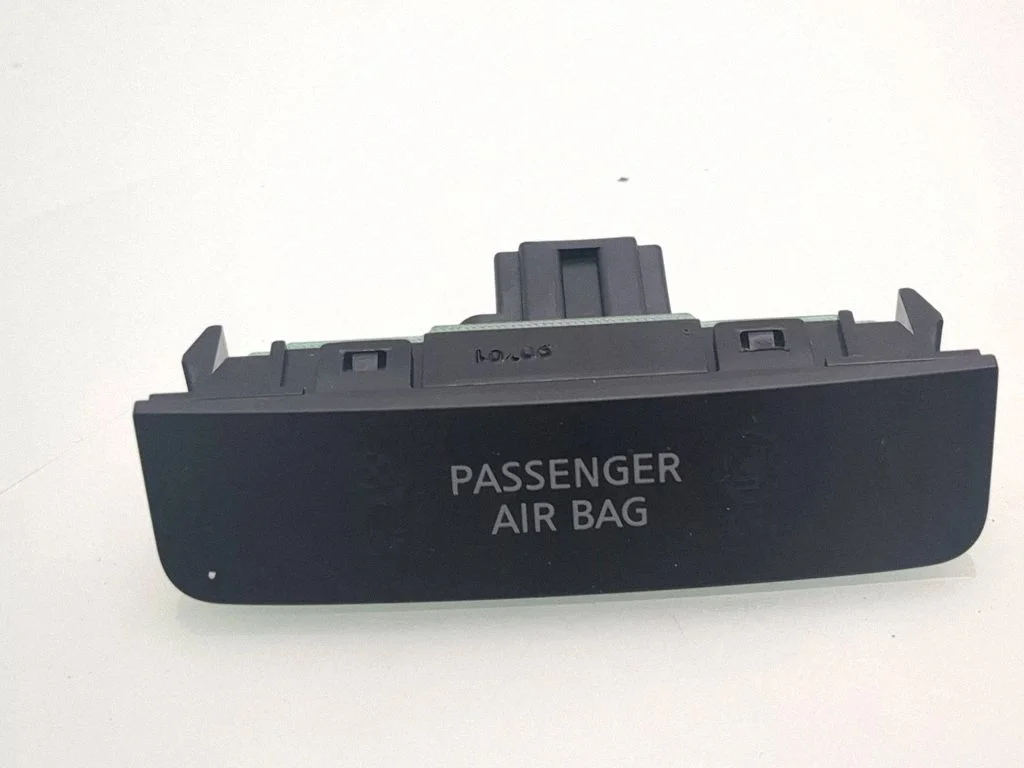 Seat belt warning relay 250204KJ0A