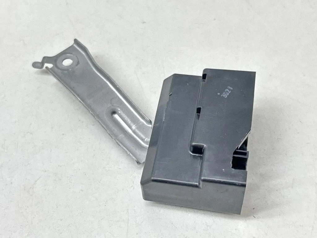 Other relay 061800-5070