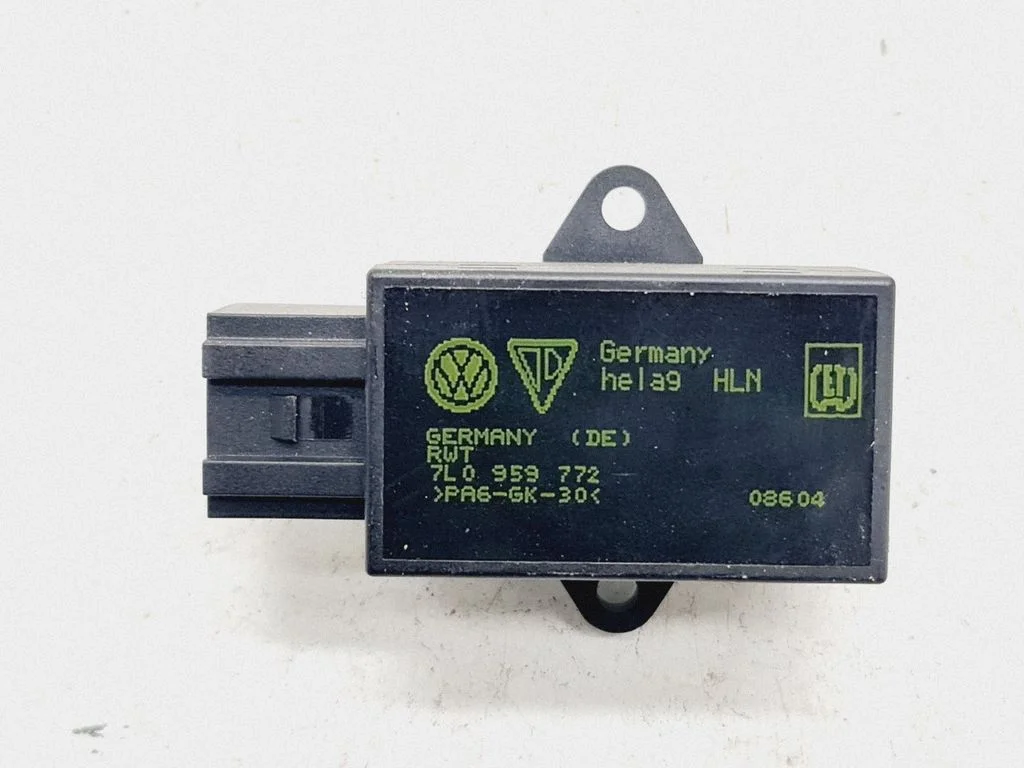 Seat heating relay 7L0959772