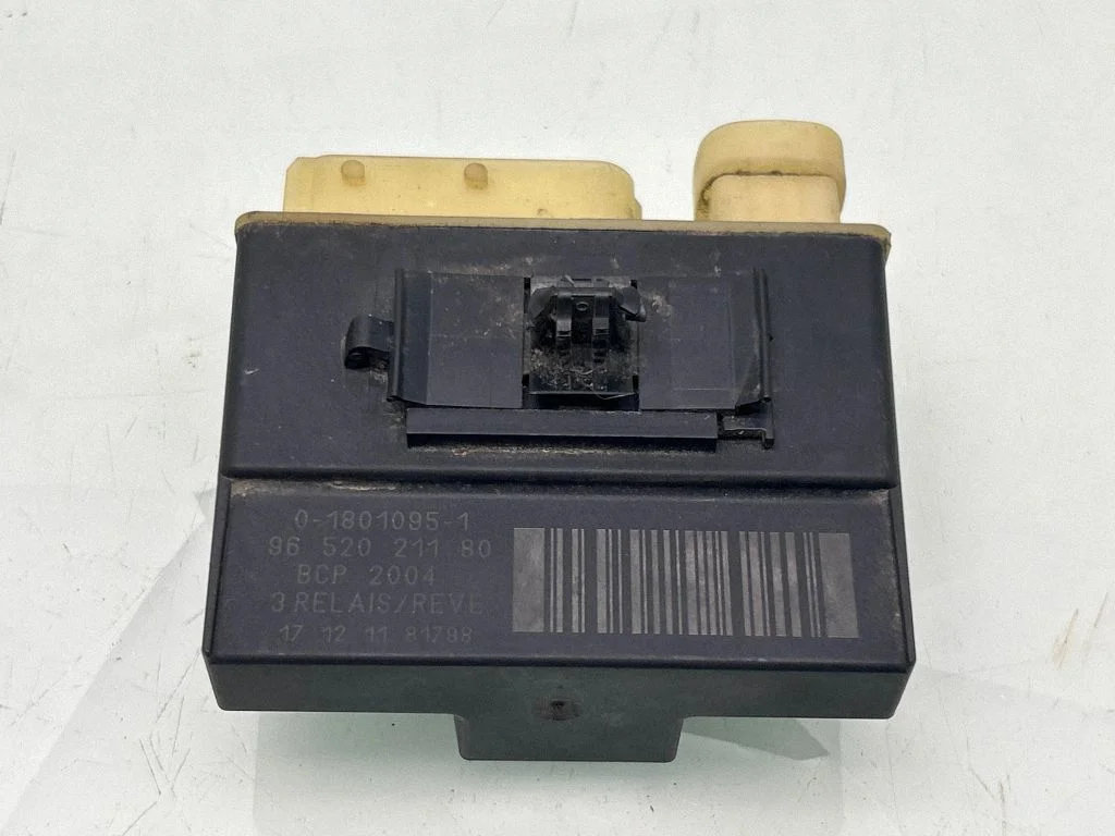 Glow plug pre-heat relay 9652021180