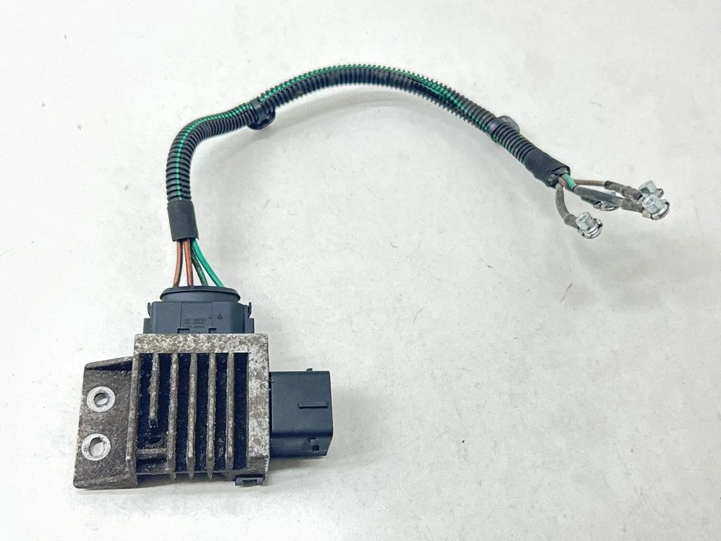 Kvēlsveču priekšuzsildes relejs 271203982R