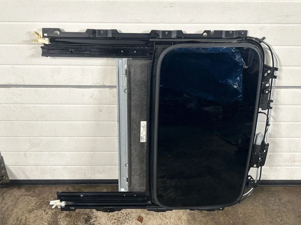 Sunroof set 10033180D