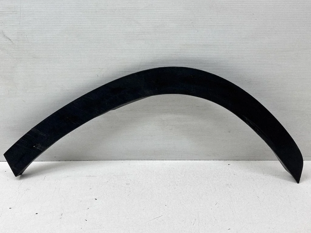 Rear arch trim 750880E030