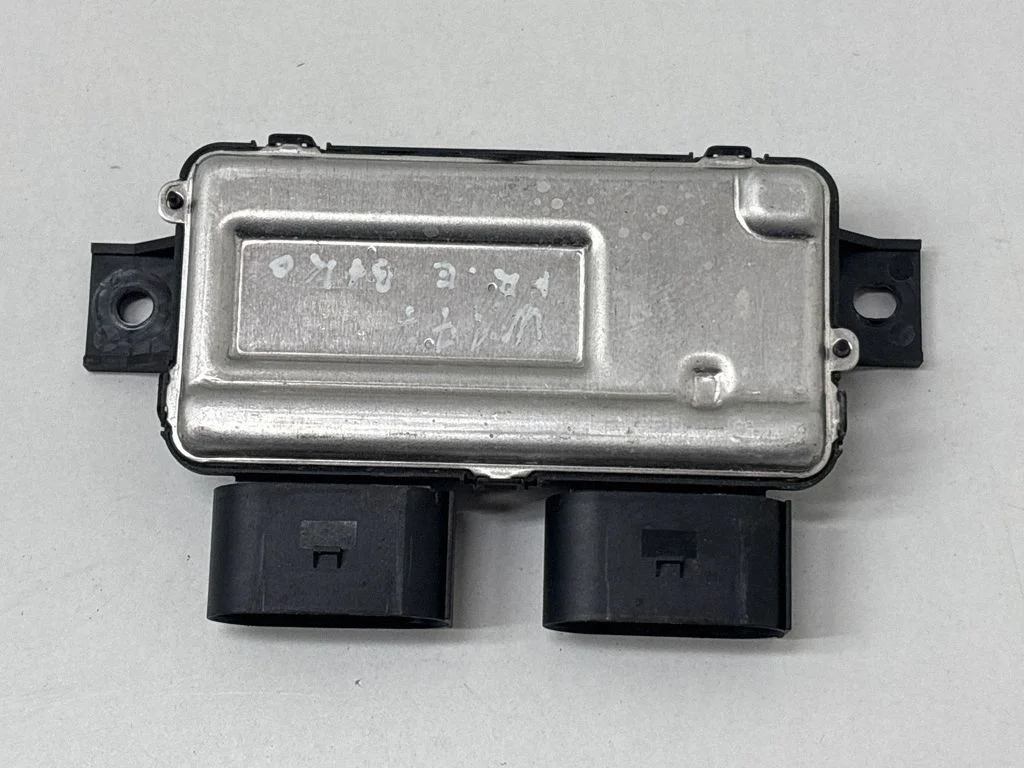 Degvielas sūkņa vadības bloks – Mercedes-Benz A klase W177 AMG (2018-)
