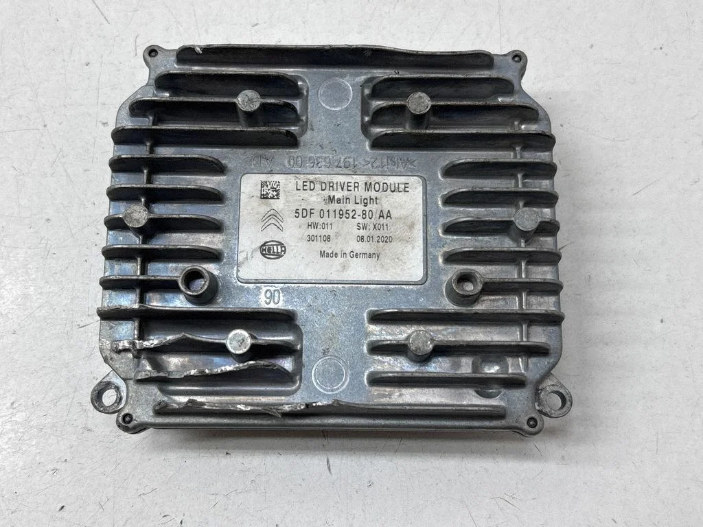 Xenon vadības bloks 5DF01195280