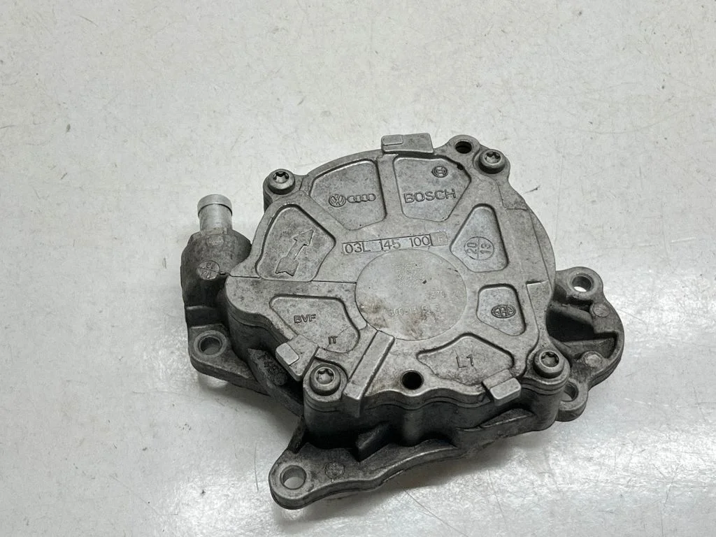 Vacuum pump 03L145100