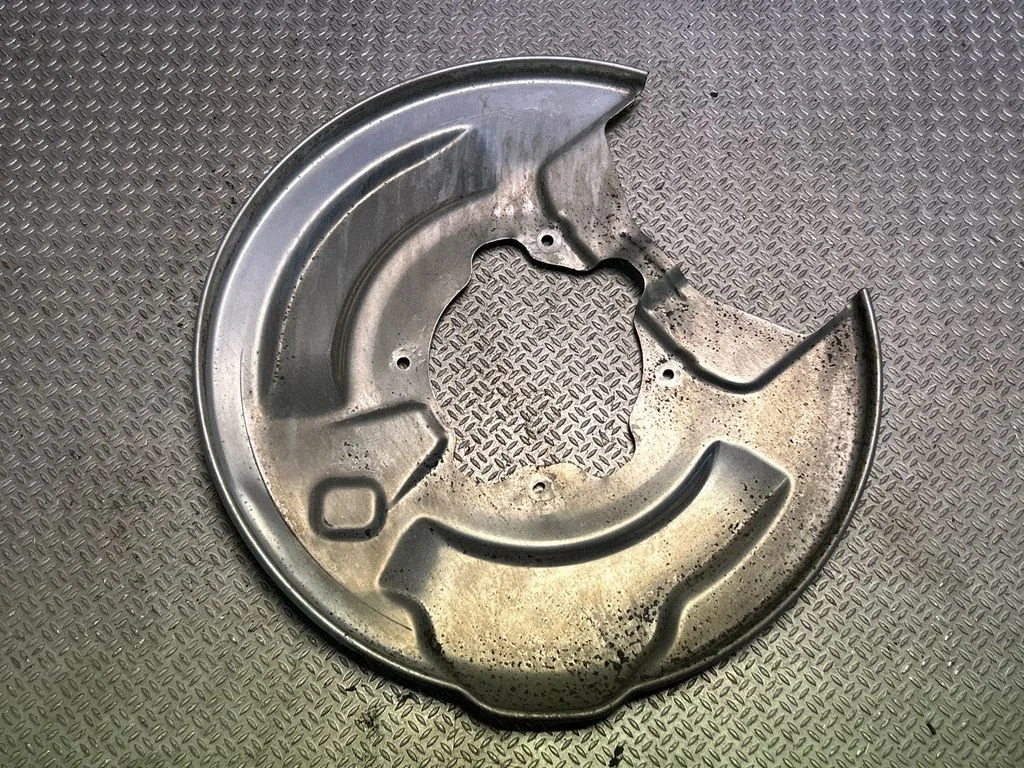 Rear brake disc plate dust cover BQ9CD