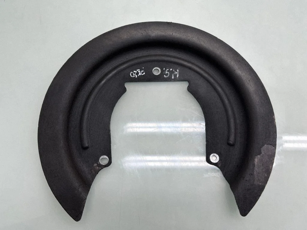 Rear brake disc plate dust cover 9806334980