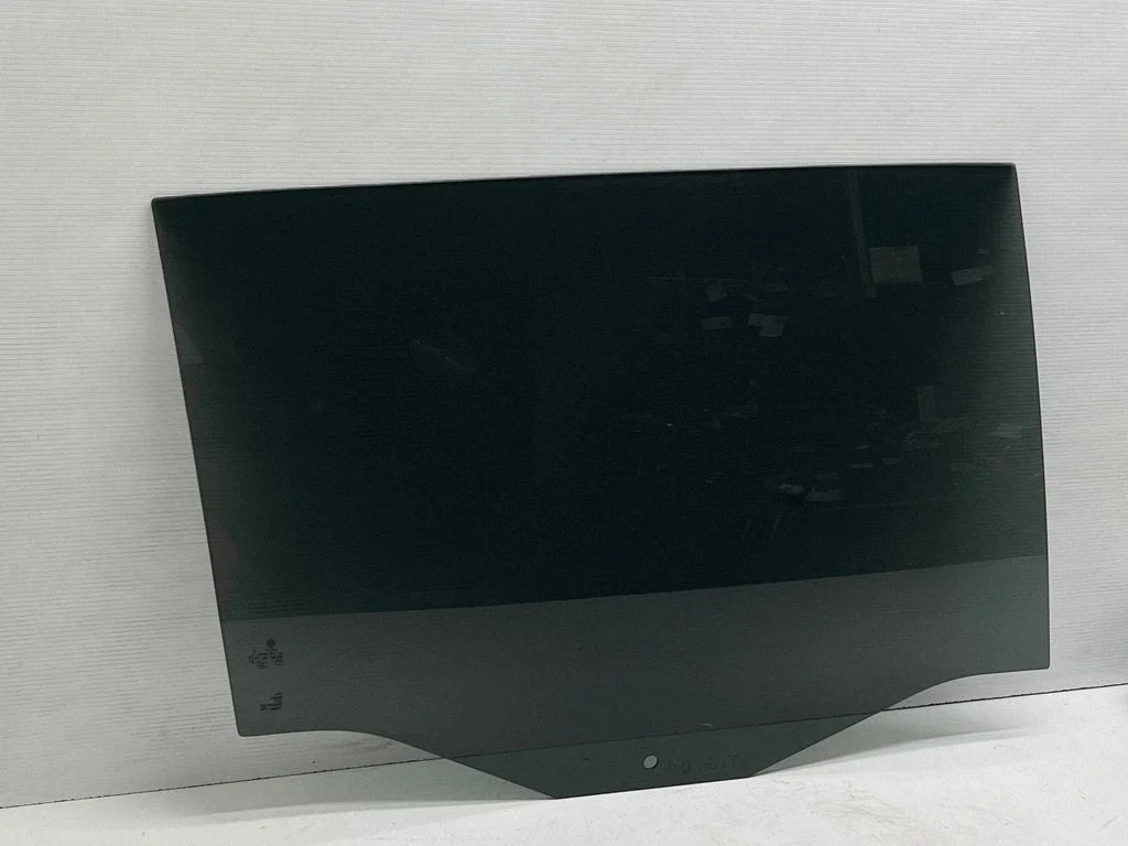 Rear door window glass 5NN845026