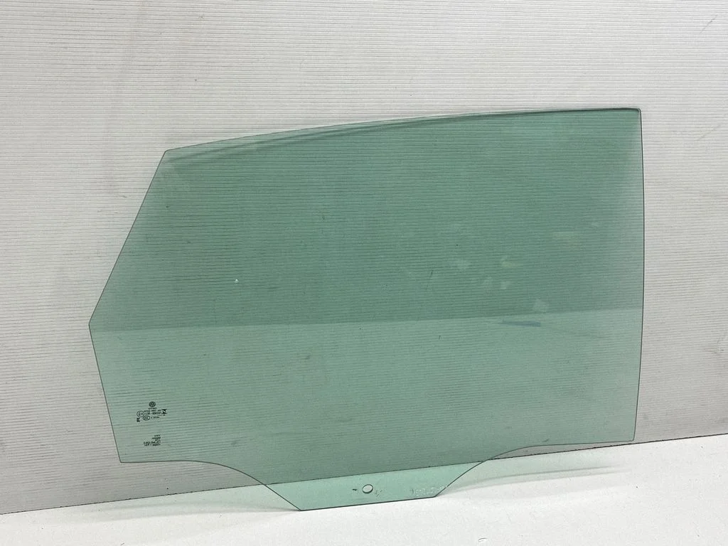 Rear door window glass 17A845026D