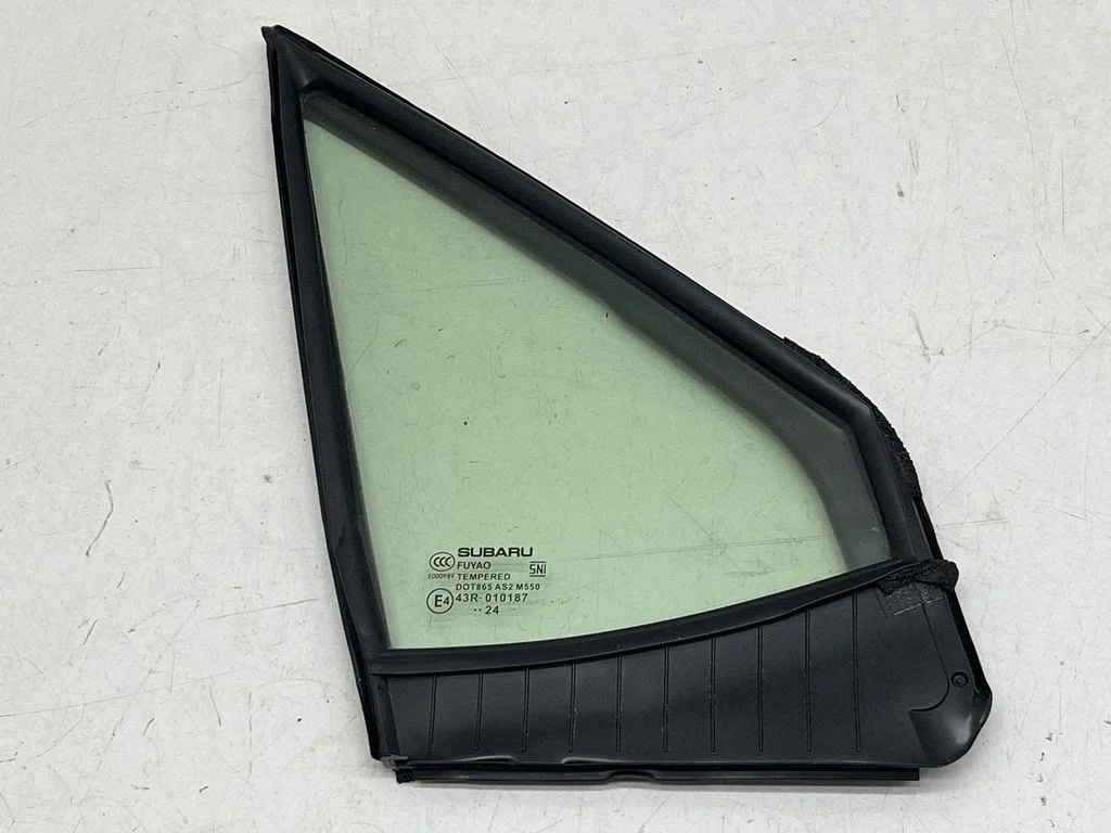 Front door vent window glass four-door 61284SL000
