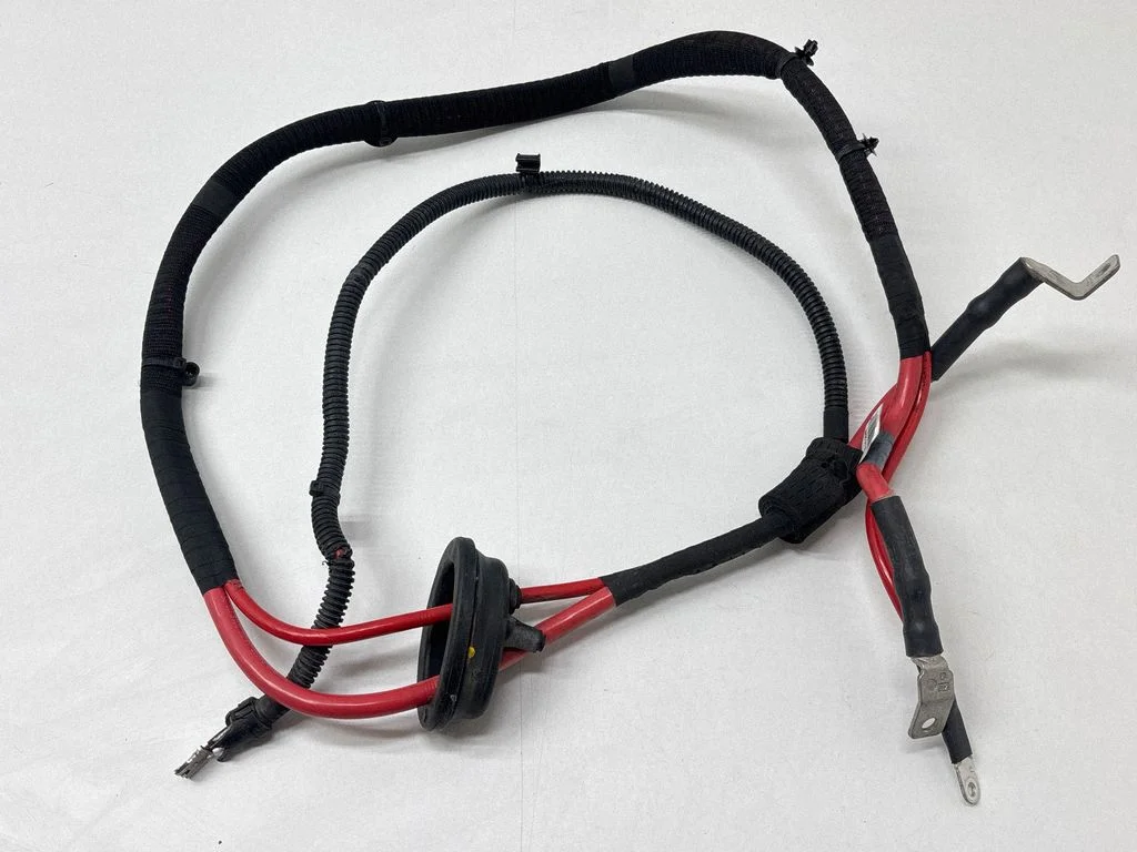 Plusa vads (akumulatora) 4M0971225CB