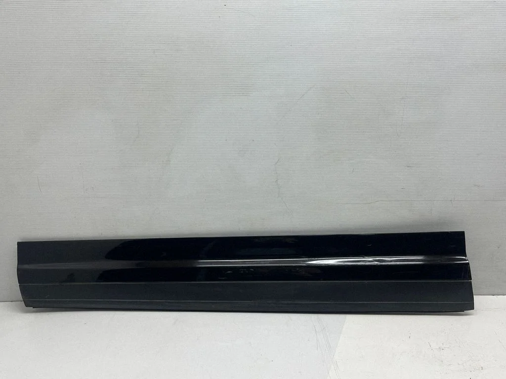 Esiukse liist (mold) 7P5837787