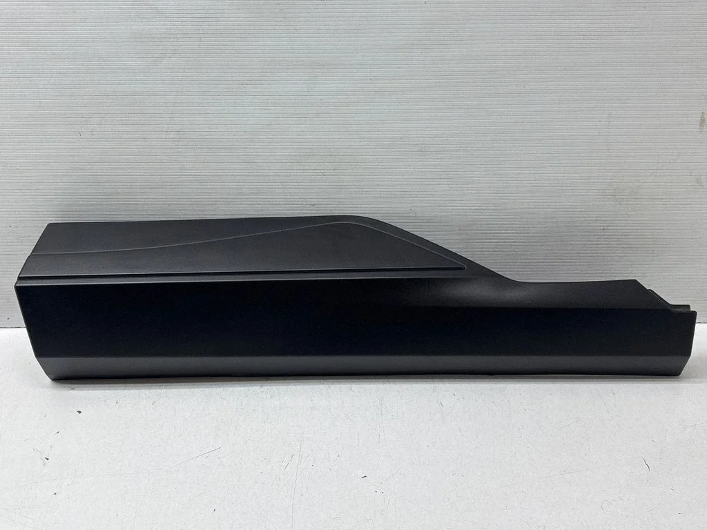 Listwa drzwi tylnych 828716RR0A