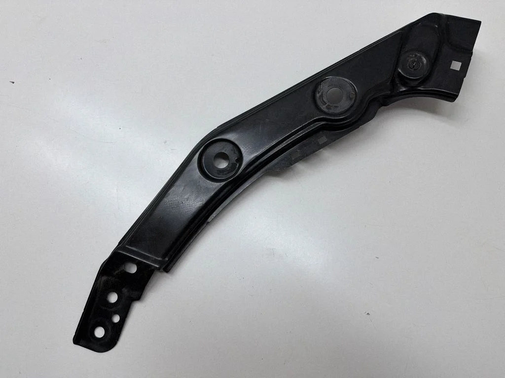 Radiator support slam panel bracket 7N0805931