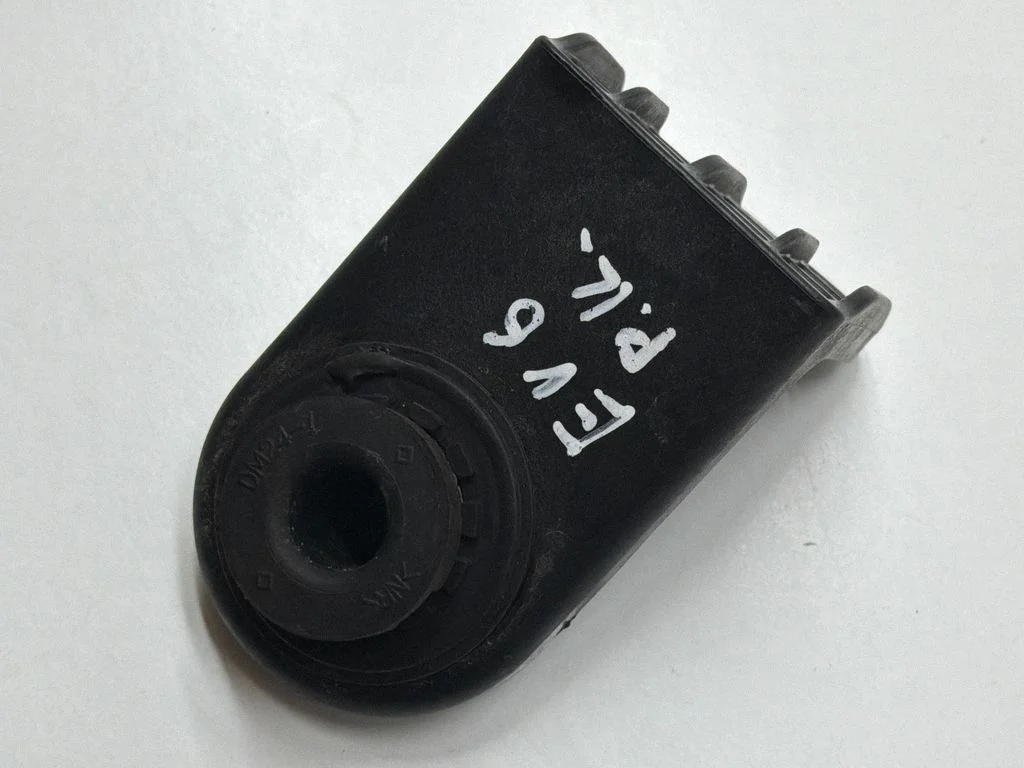 Radiaatori tugipaneeli klamber – KIA EV6 (2021-)