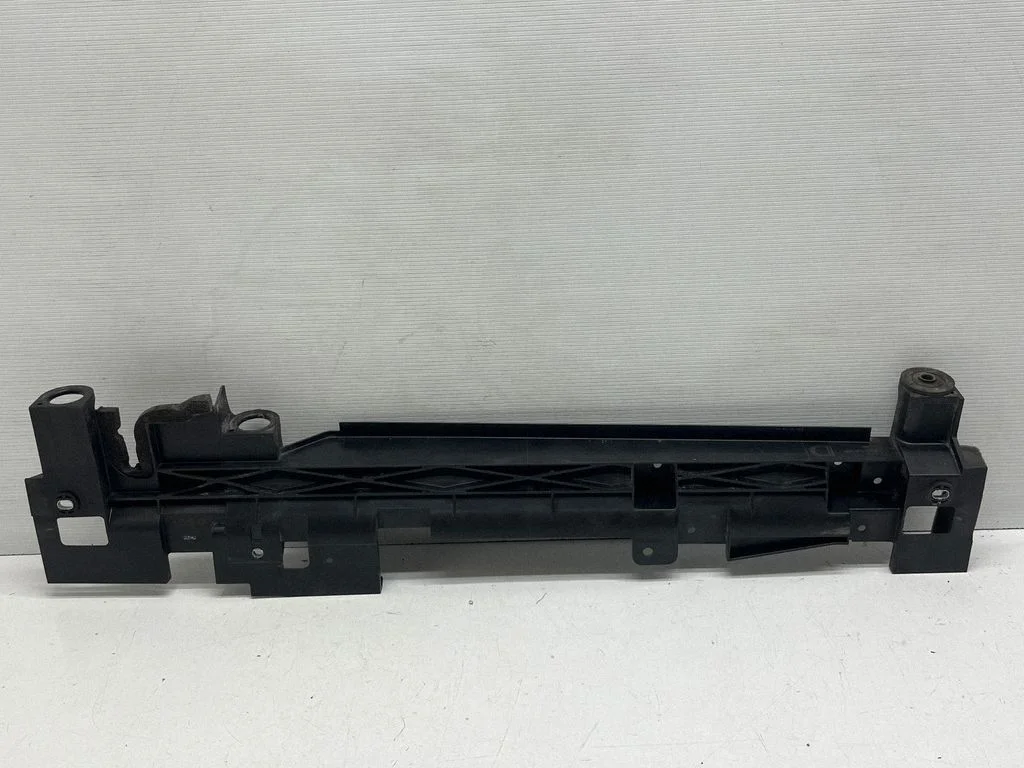 Radiator support slam panel bracket 215425HA0A