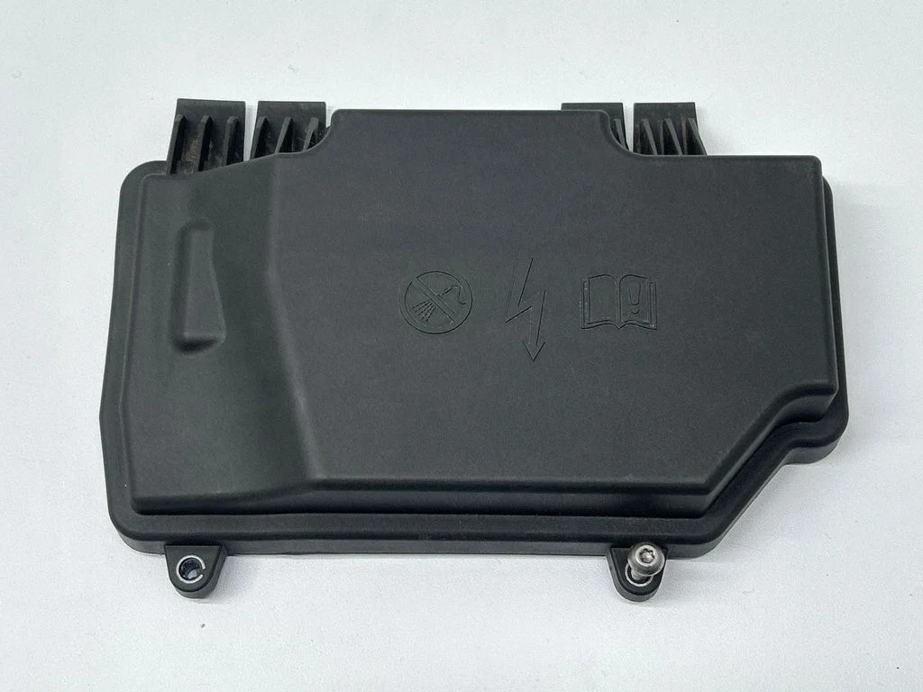 Fuse box cover – Mercedes-Benz GLC-Class C253 (2016-)