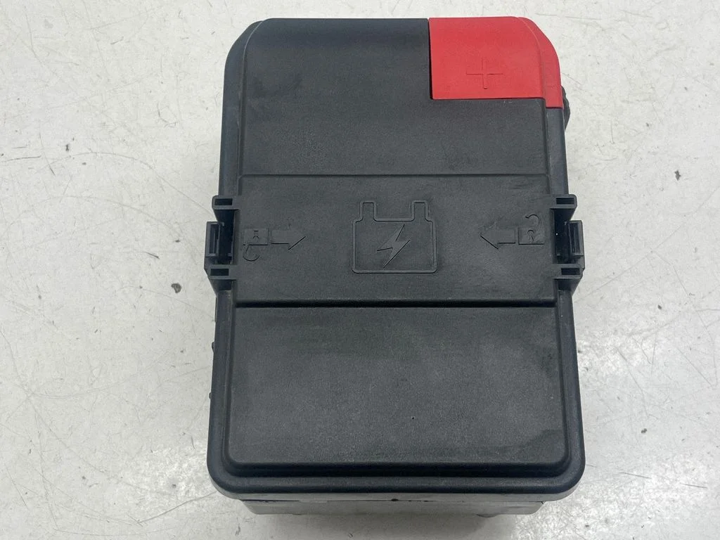 Fuse box set 68347011AC