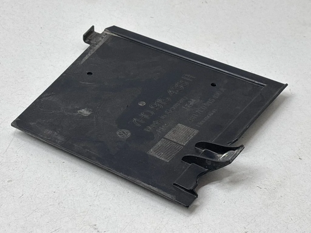 Battery tray heat shield 7H0915438A