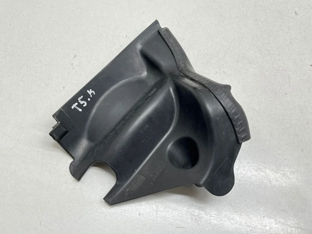 Battery tray heat shield 7E0915430B