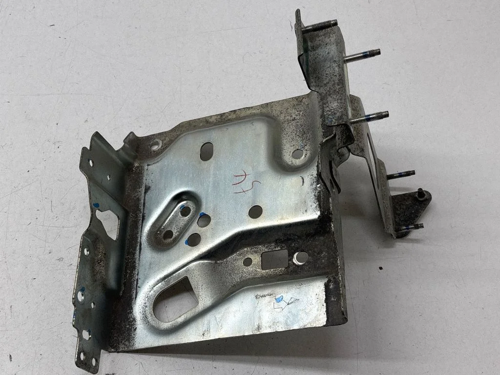 Battery tray