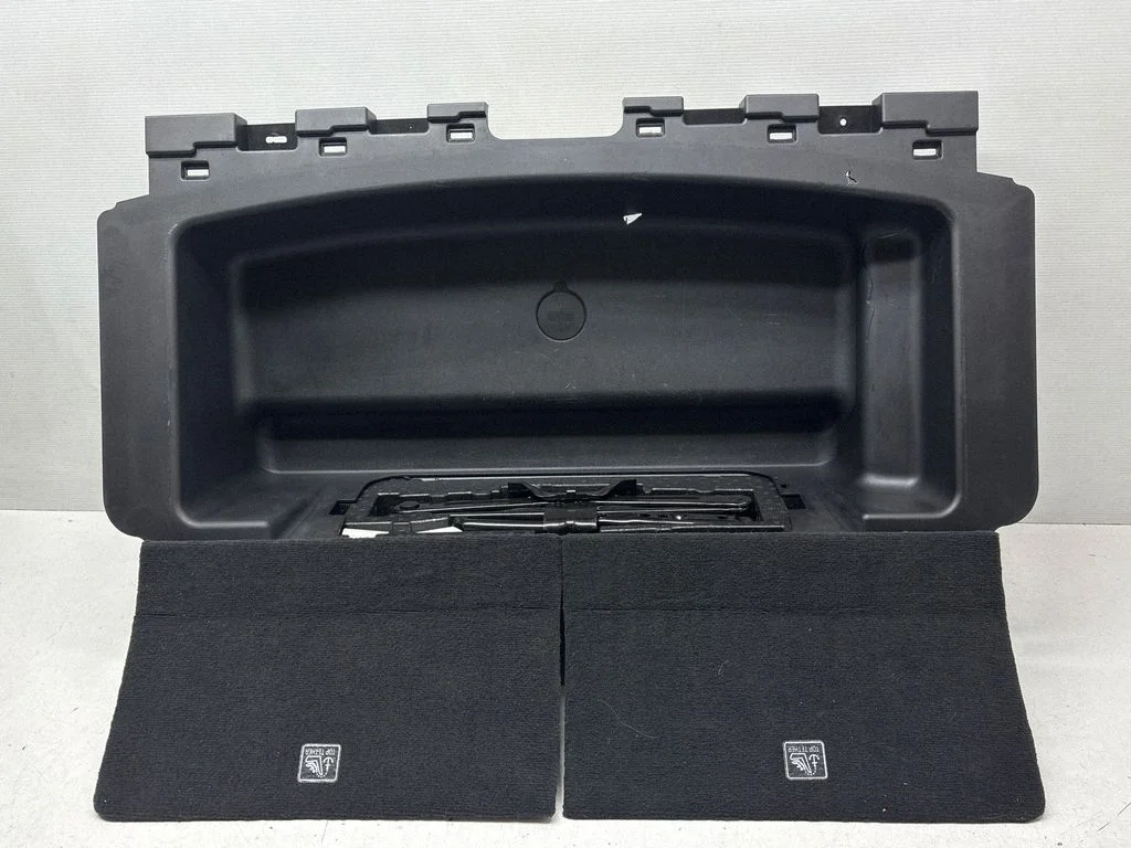 Glove box in trunk 7BR32TX7AC