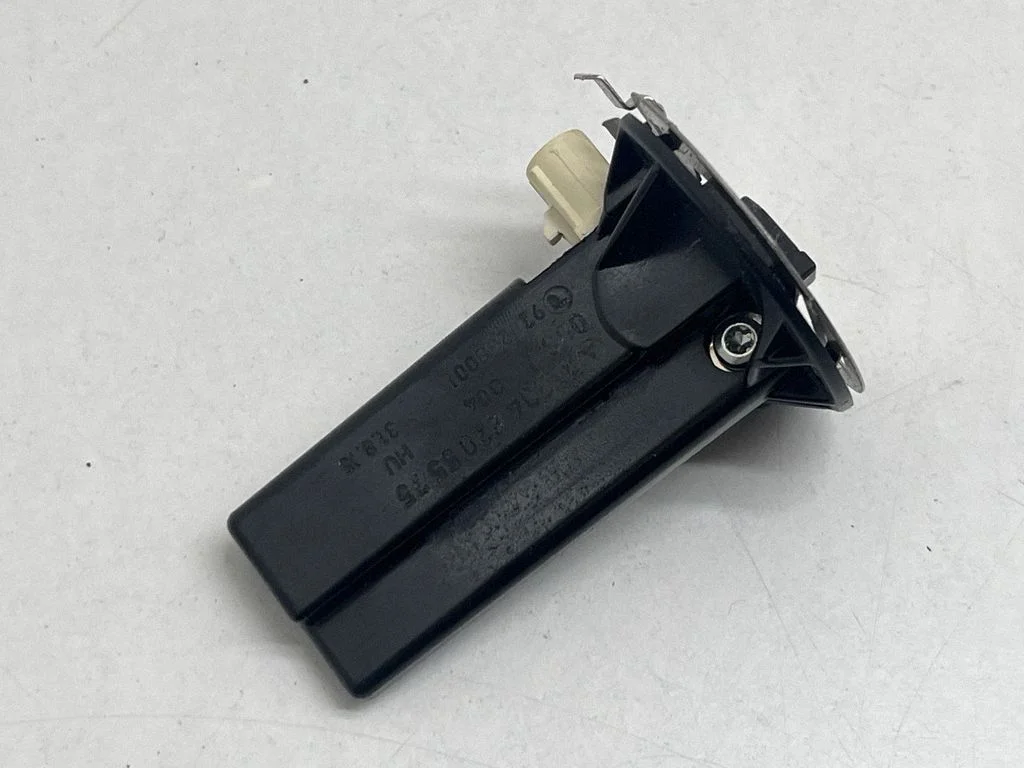 Antenas pastiprinātājs – Mercedes-Benz CLA klase C117 X117 W117 (2013-2019)