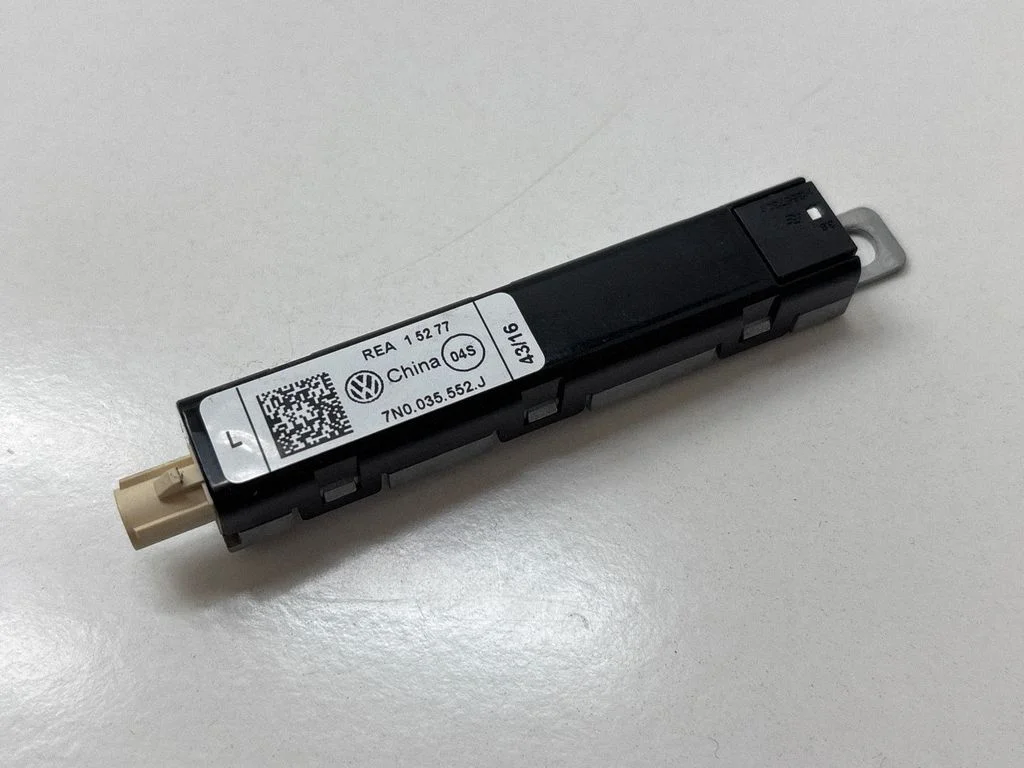 Aerial antenna amplifier 7N0035552J
