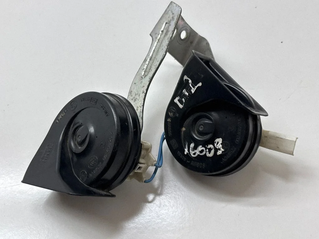 Horn signal E30055306
