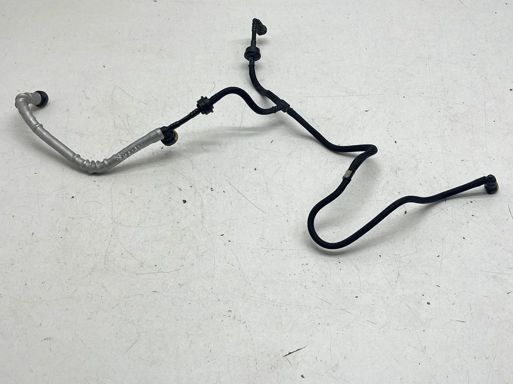 Breather/breather pipe/hose