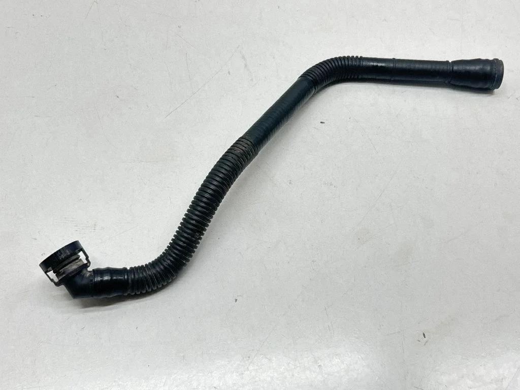 Breather/breather pipe/hose 7H0129653