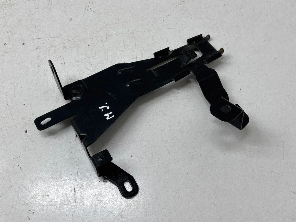 Fuel filter bracket/mount holder 149520160R