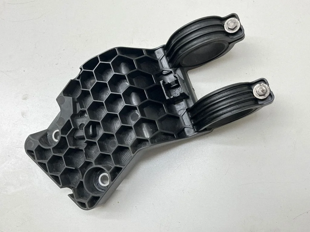 Fuel filter bracket/mount holder PA66GF35