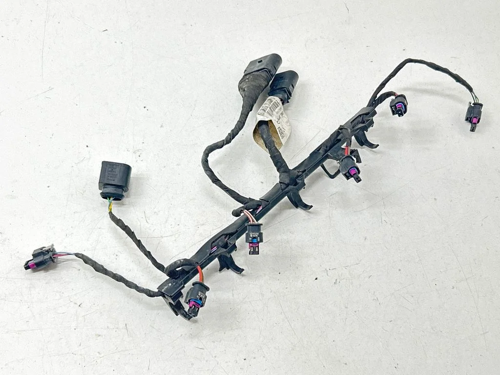 Fuel injector wires 06L971627Q