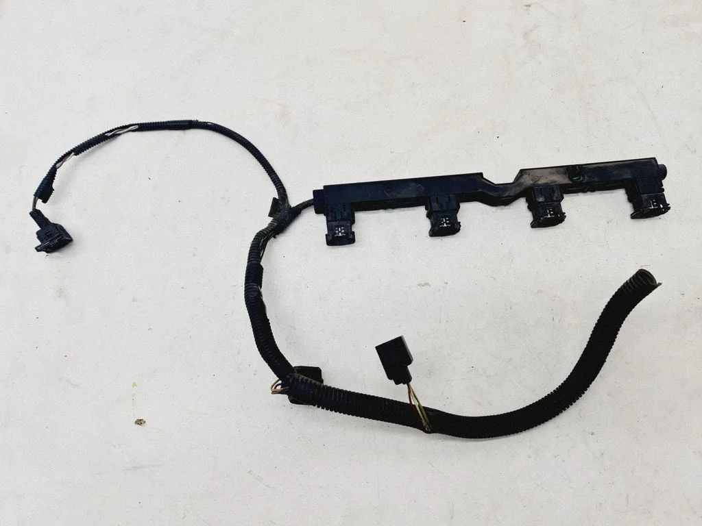 Kütusepihustite juhtmed 98AG14A390