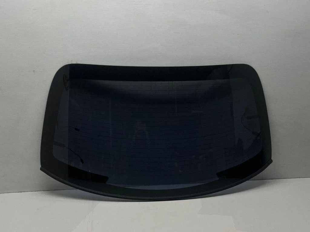 Rear windscreen/windshield window – Mercedes-Benz CLA-Class C117 X117 W117 (2013-2019)