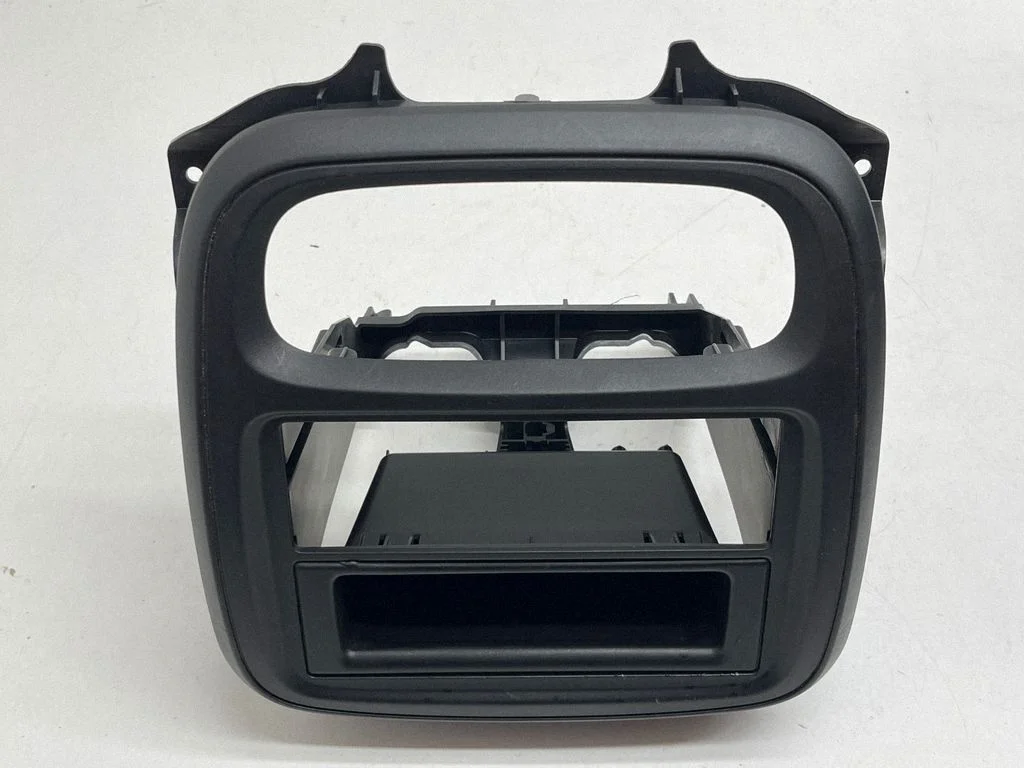 Other dashboard part – Opel Vivaro (2014-2018)