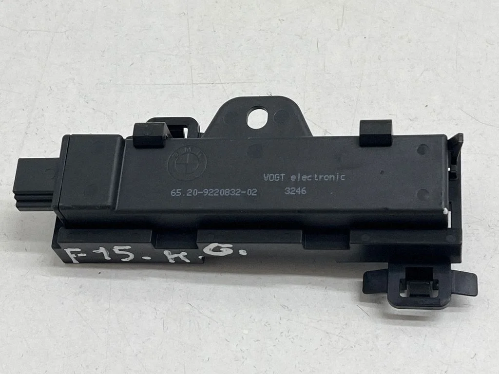 Interior comfort aerial antenna 9220832