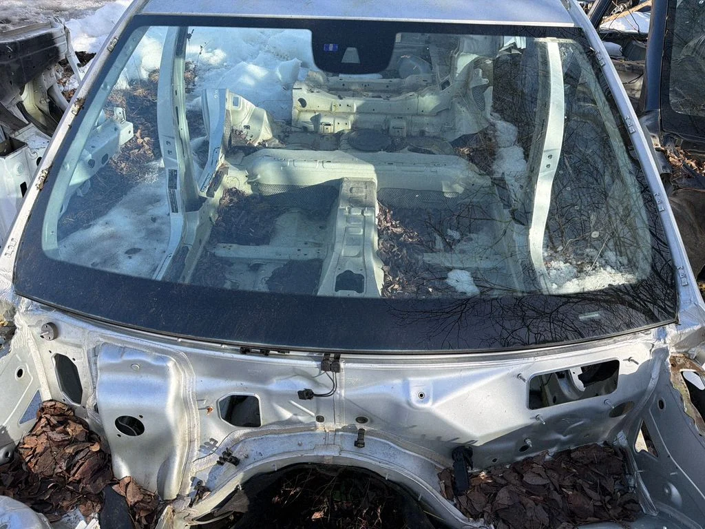 Front windscreen/windshield window