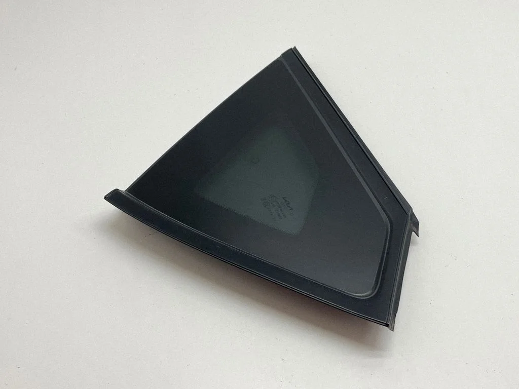 Rear side window – KIA EV6 (2021-)